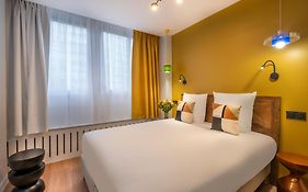 Montmartre Paris Suite